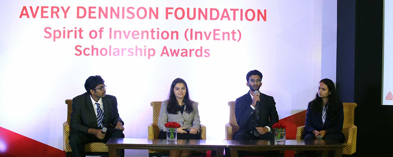 APPLICATION FOR 2022 AVERY DENNISON FOUNDATION SPIRIT OF INVENTION (INVENT) SCHOLARSHIP PROGRAM OPEN NOW